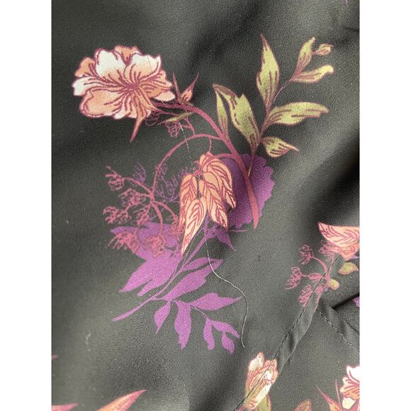 Torrid Black‎ Pink Purple Floral Top V-Neck Whimsigoth Ruffle Size 2X - Picture 8 of 8